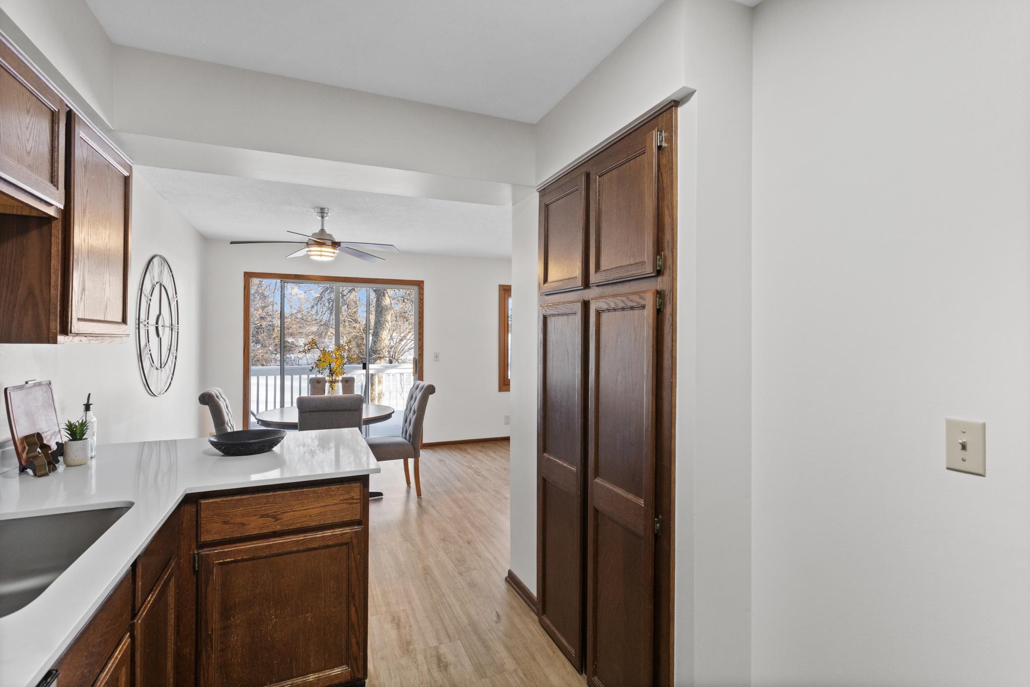 4670 Ridge Cliff Drive Eagan, MN 55122 - Photo 8 of 20