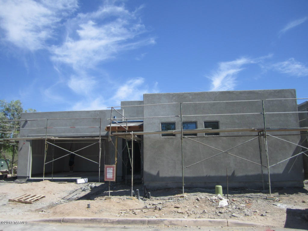 141 East Calderwood Road Tucson, AZ 85704 - Photo 1 of 31