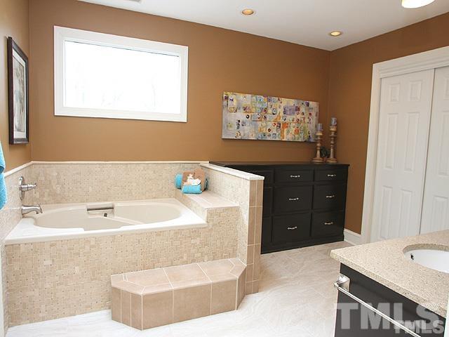 10424 Whitestone Road Raleigh, NC 27615 - Photo 15 of 25 Gallery Image 15