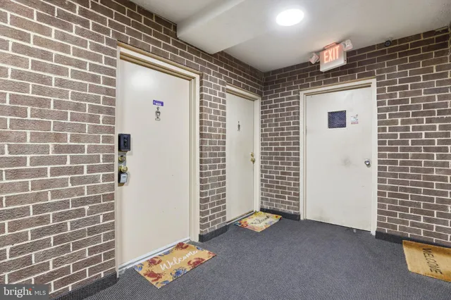 a view of utility room