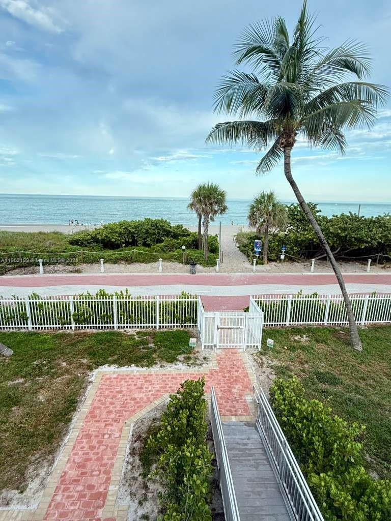 5401 Collins Avenue, Unit 131 Miami Beach, FL 33140 - Photo 29 of 33 a view of a yard with swimming pool