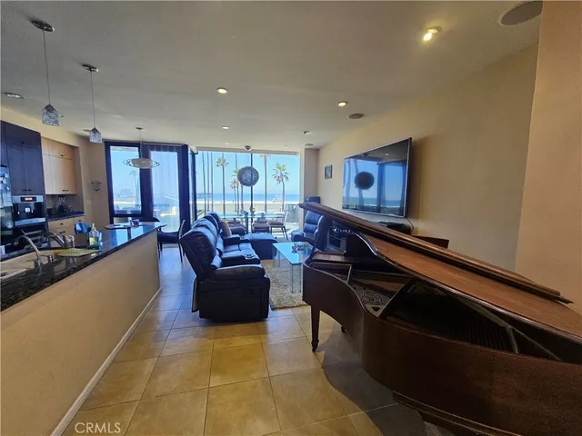 $2,997,000 | 3009 Ocean Front Walk, Venice, CA 90291