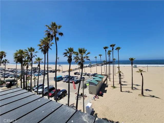 $2,997,000 | 3009 Ocean Front Walk, Venice, CA 90291