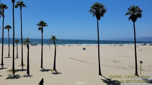 $2,997,000 | 3009 Ocean Front Walk, Venice, CA 90291