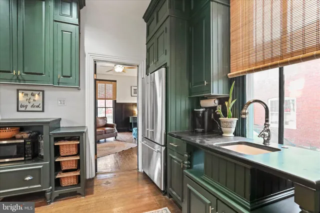 a view of front door with a door