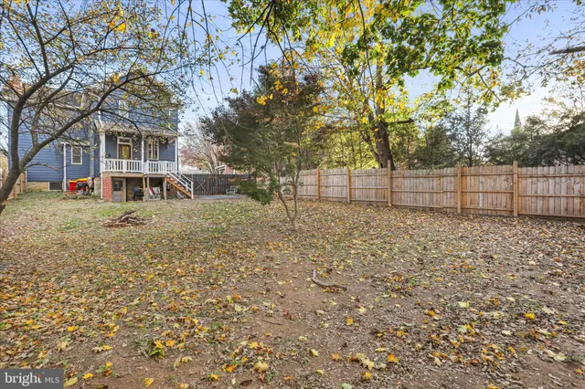 a view of a empty room