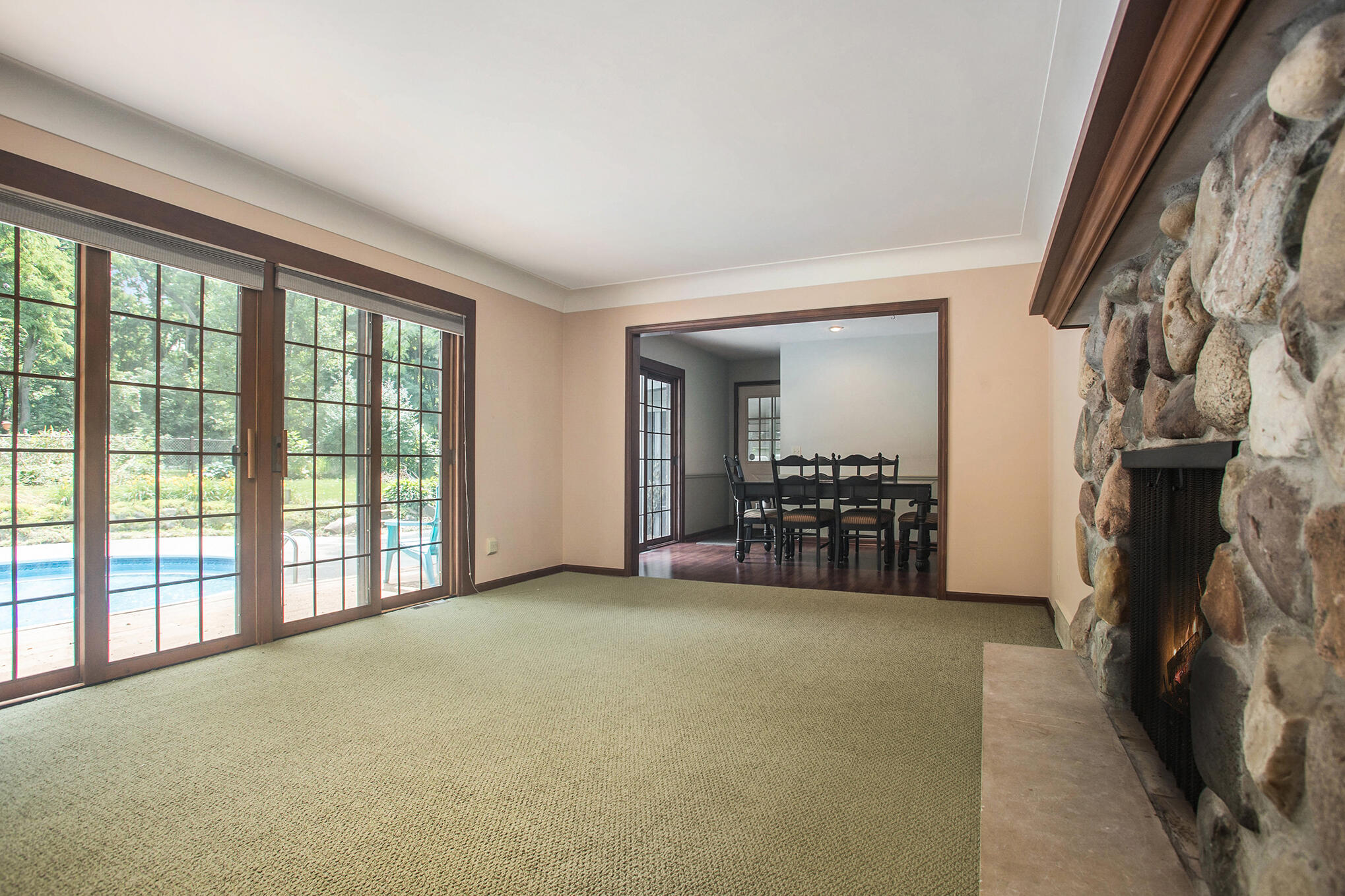 2712 North Drake Road Kalamazoo, MI 49006 - Photo 5 of 20 EOSR0058