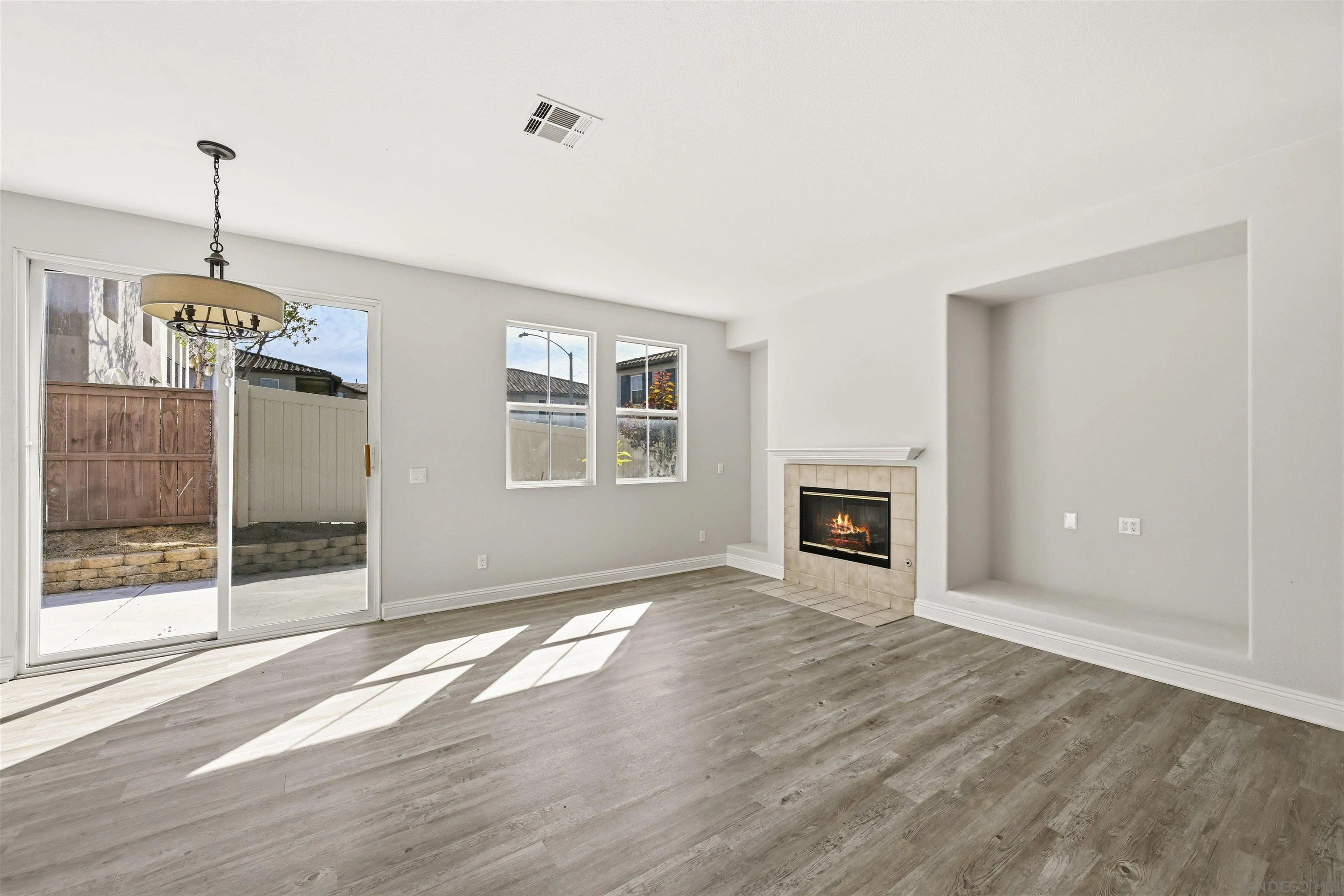 2732 Crown Ridge Road, Unit 3 Chula Vista, CA 91915 - Photo 4 of 25