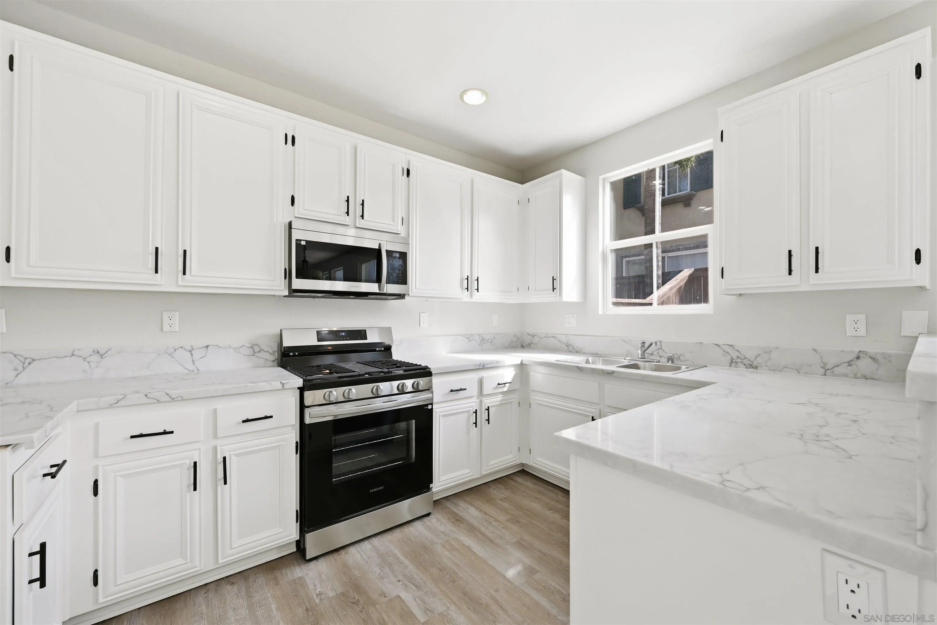 2732 Crown Ridge Road, Unit 3 Chula Vista, CA 91915 - Photo 5 of 25