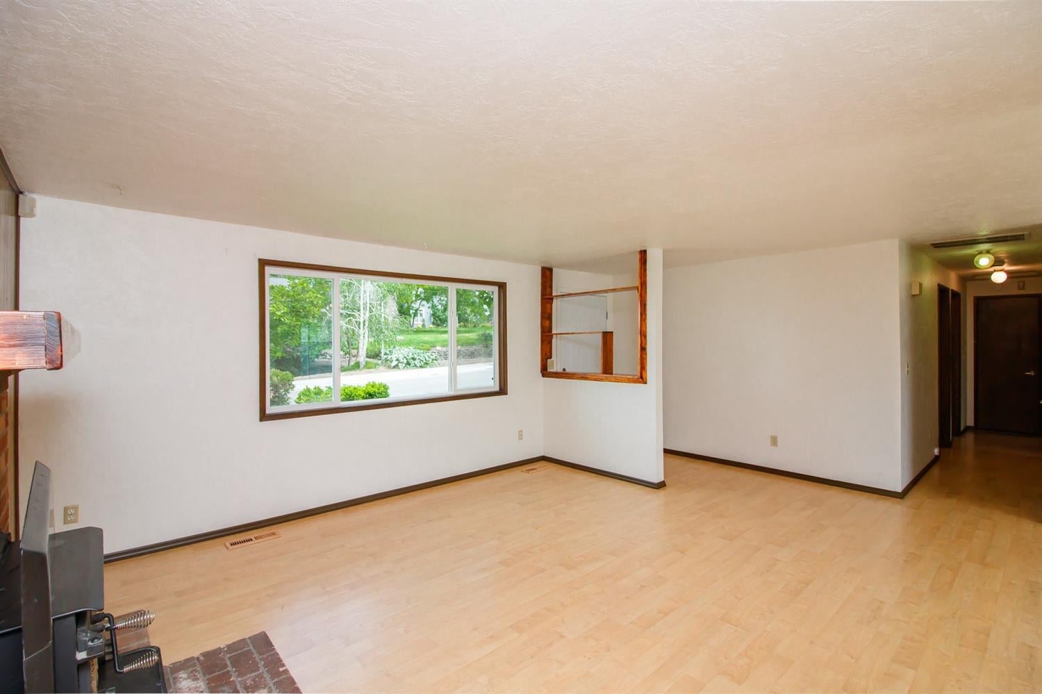 2894 Lone Pine Road Medford, OR 97504 - Photo 5 of 26 Additional Photo