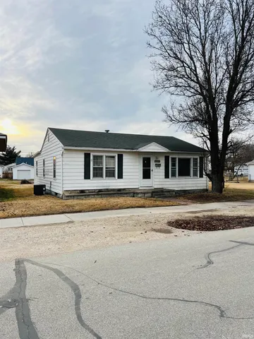 $142,900 | 1323 Parkinson Street, Vincennes, IN 47591