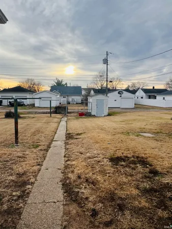 $129,900 | 1323 Parkinson Street, Vincennes, IN 47591