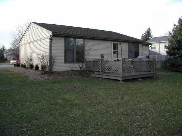1979 Wolverhampton Road Powell, OH 43065 - Photo 2 of 5 Gallery Image 2