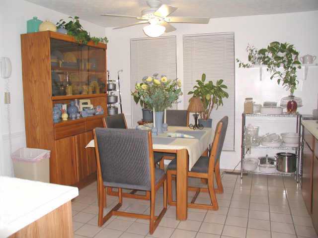 1979 Wolverhampton Road Powell, OH 43065 - Photo 3 of 5 Gallery Image 3