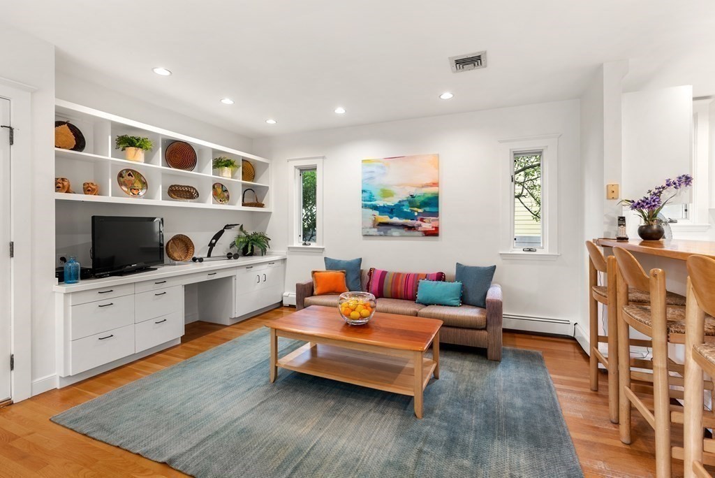 21 Westbourne Road Newton, MA 02459 - Photo 8 of 29