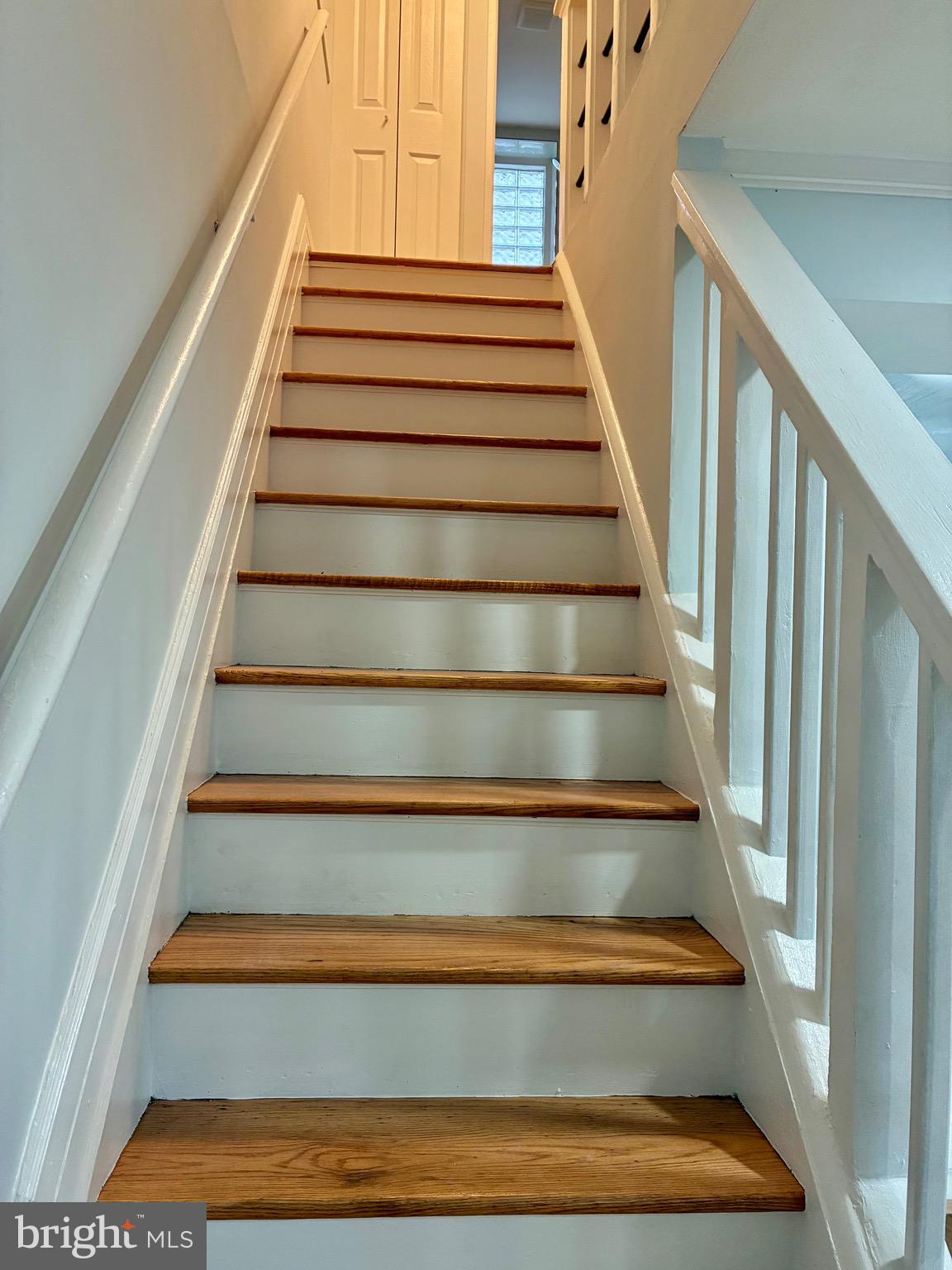 2704 Marbourne Avenue Baltimore, MD 21230 - Photo 17 of 46 a view of entryway