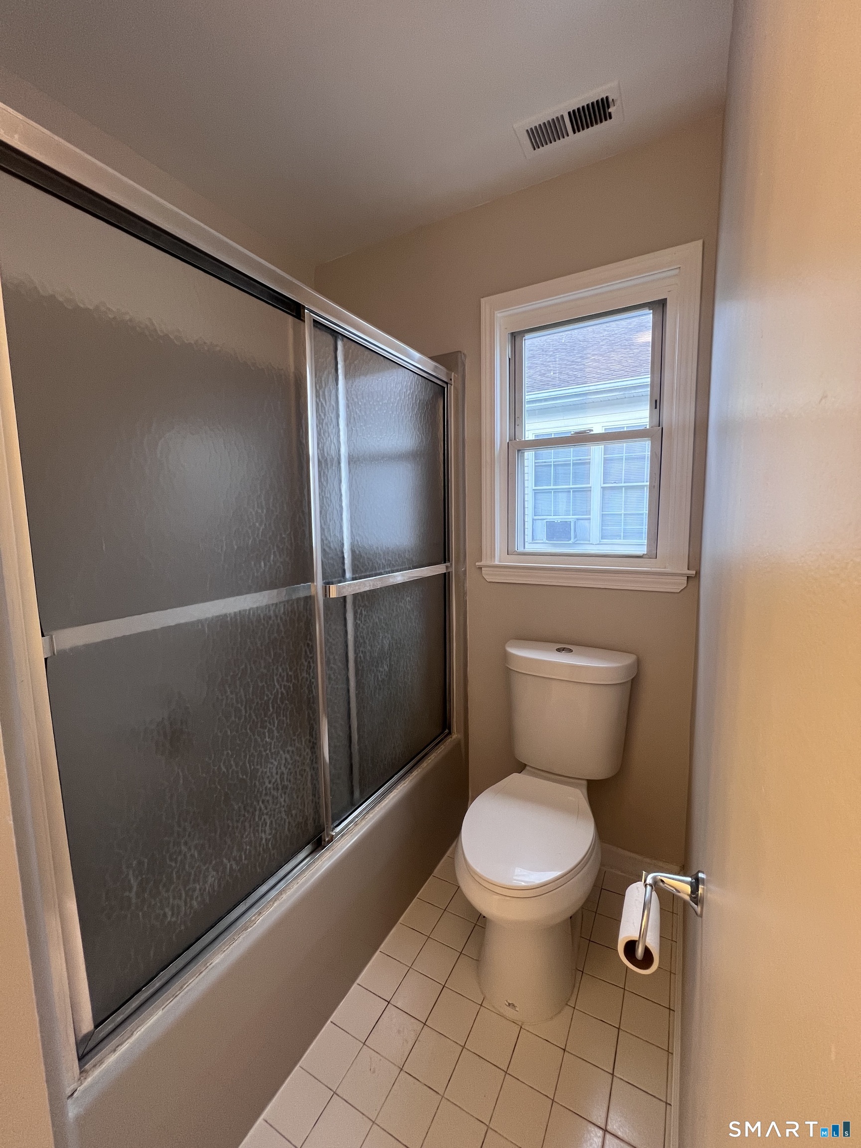 95 Shell Street Bridgeport, CT 06605 - Photo 17 of 34