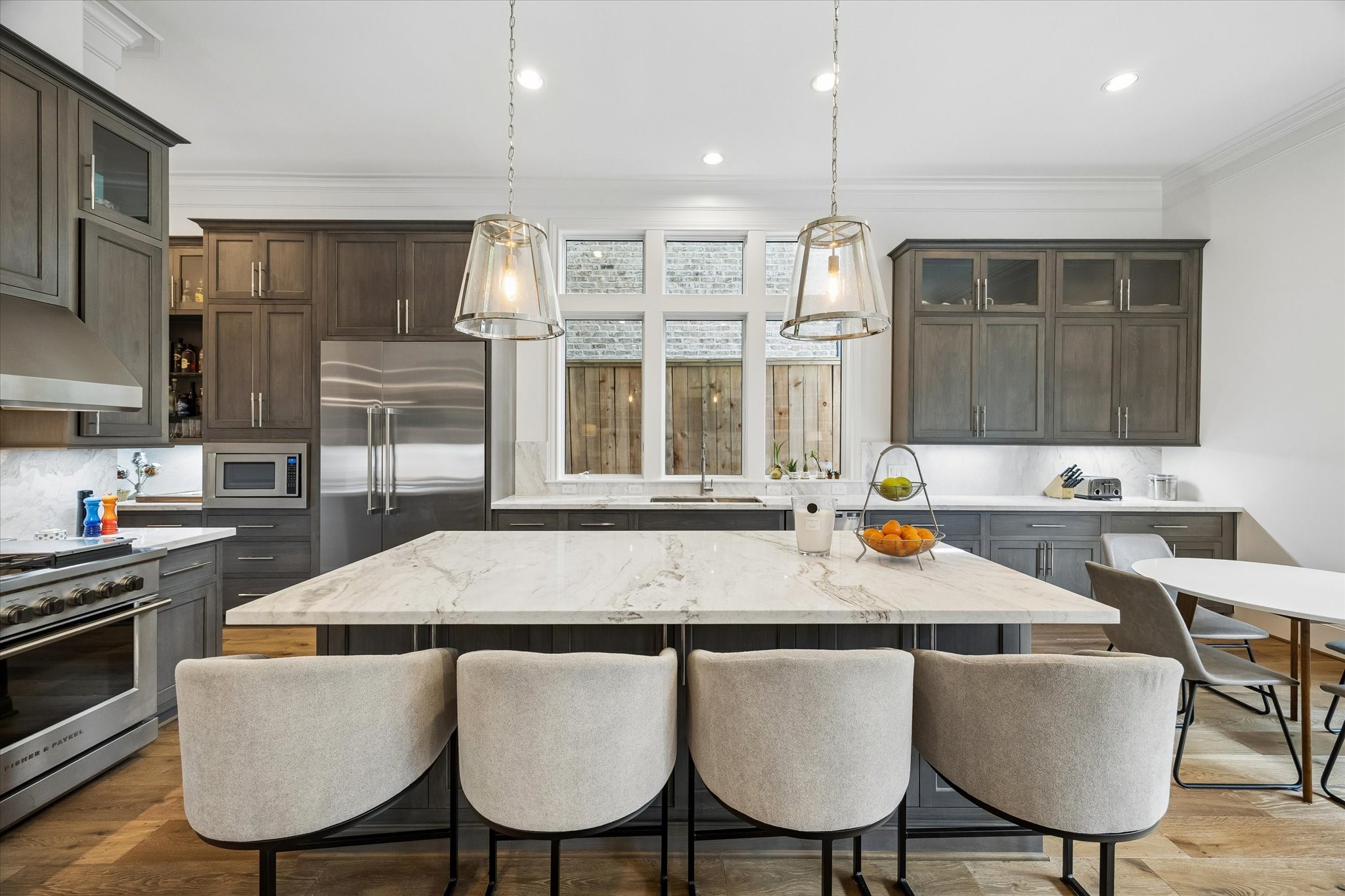 3020 Lake Street Houston, TX 77098 - Photo 12 of 43 Seating at the large kitchen island.