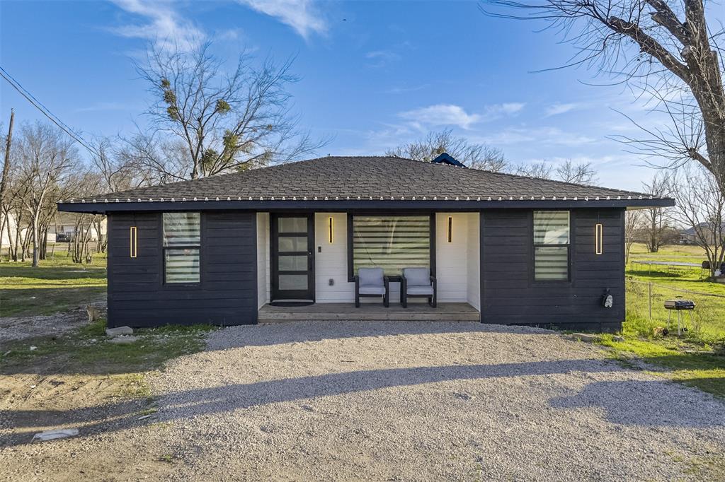 602 Ferris Road Ferris, TX 75125 - Photo 1 of 32