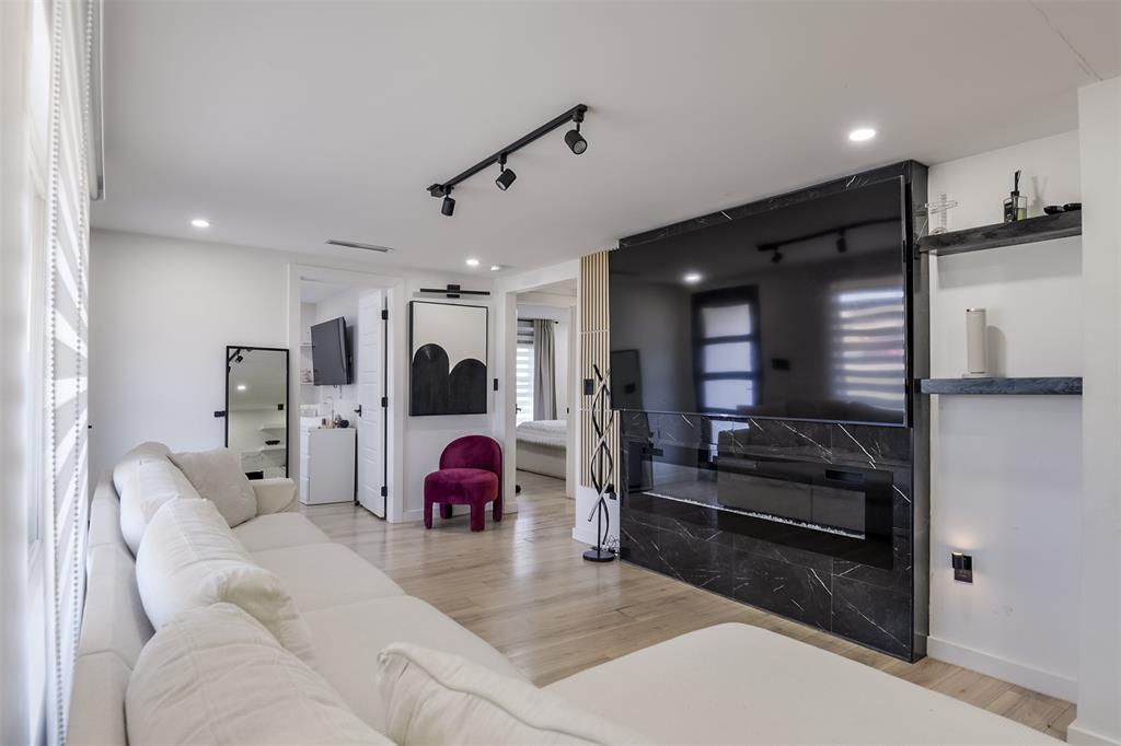 602 Ferris Road Ferris, TX 75125 - Photo 15 of 32