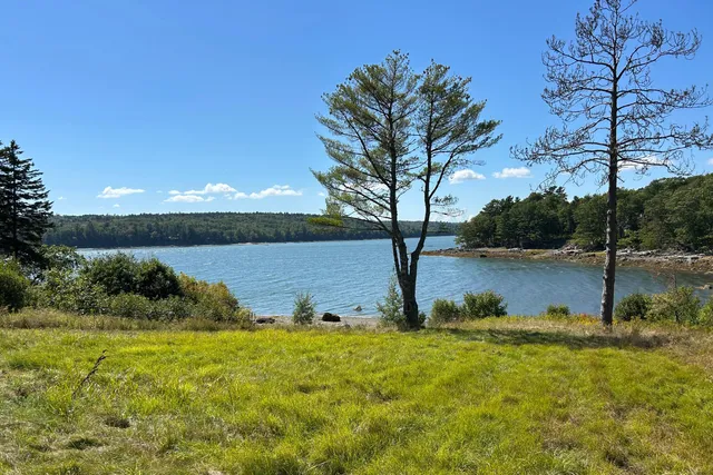 $525,000 | 884 Surry Road, Surry, ME 04684