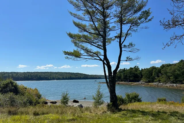 $525,000 | 884 Surry Road, Surry, ME 04684