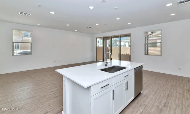 $2,795 | 9918 East Texas Avenue, Mesa, AZ 85212