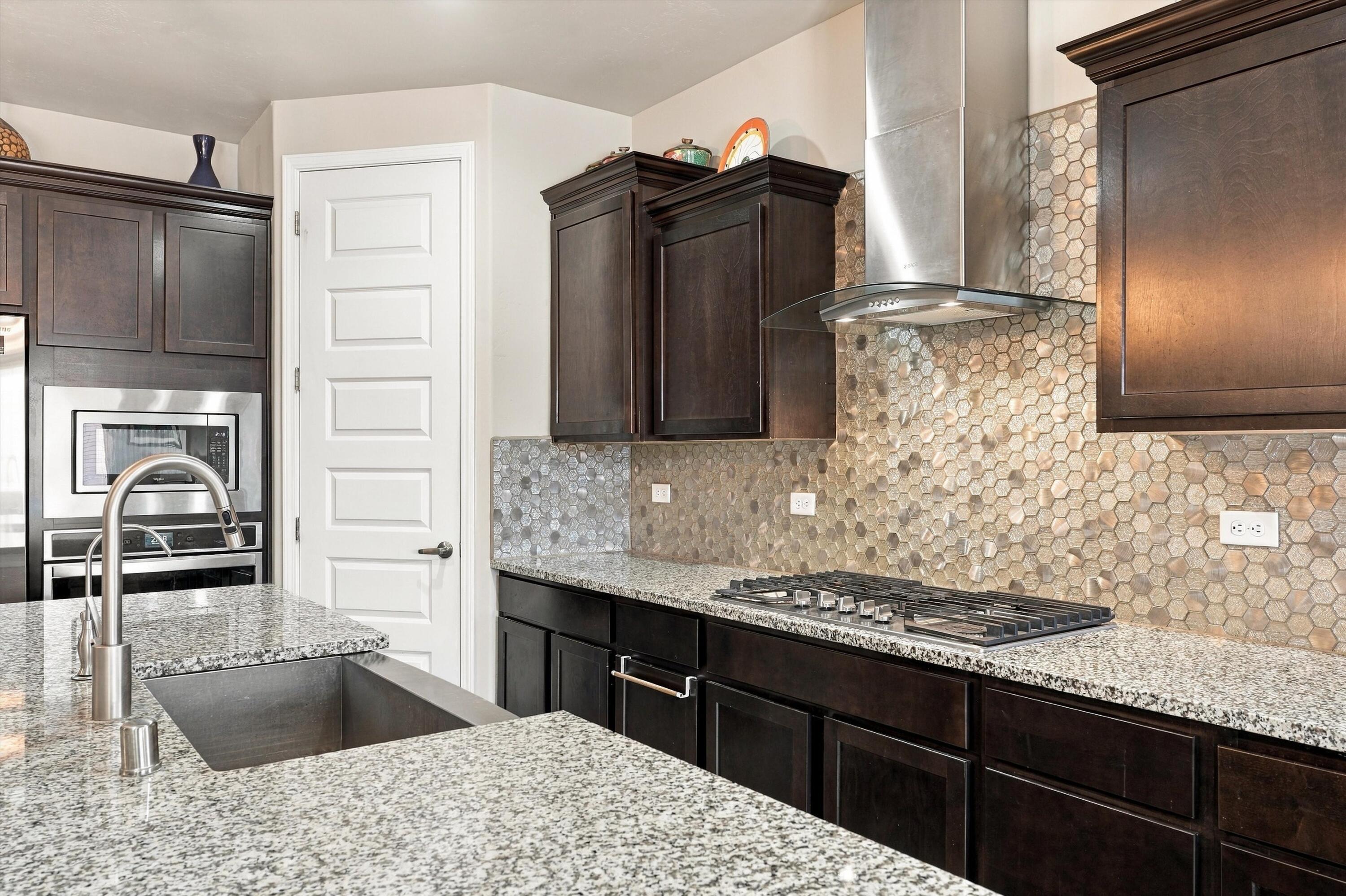 4570 Golden Eagle Loop Northeast Rio Rancho, NM 87144 - Photo 14 of 38 Gallery Image 14
