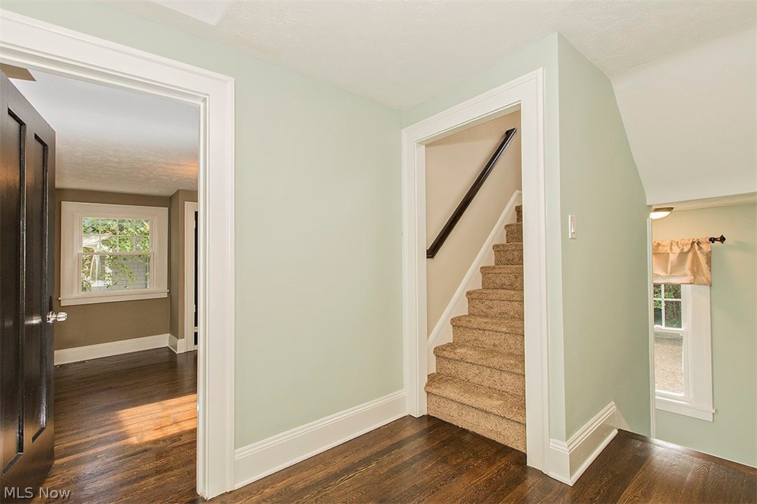 2896 Chadbourne Road Shaker Heights, OH 44120 - Photo 29 of 35