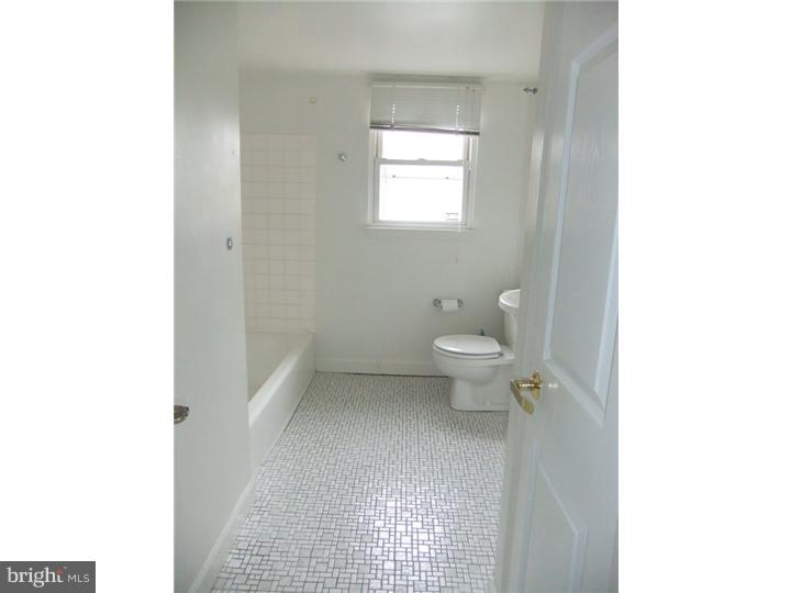 737 Brookhaven Road Wallingford, PA 19086 - Photo 10 of 25 Gallery Image 10