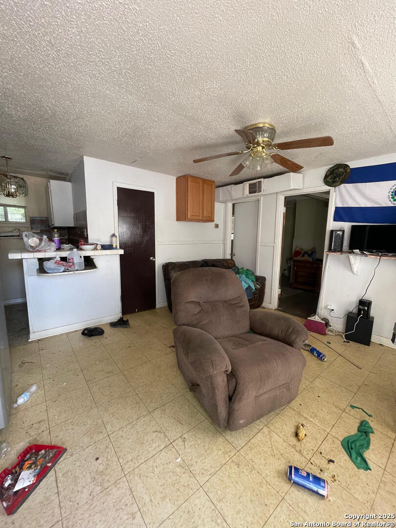 1934 West Ridgewood Court San Antonio, TX 78201 - Photo 15 of 21