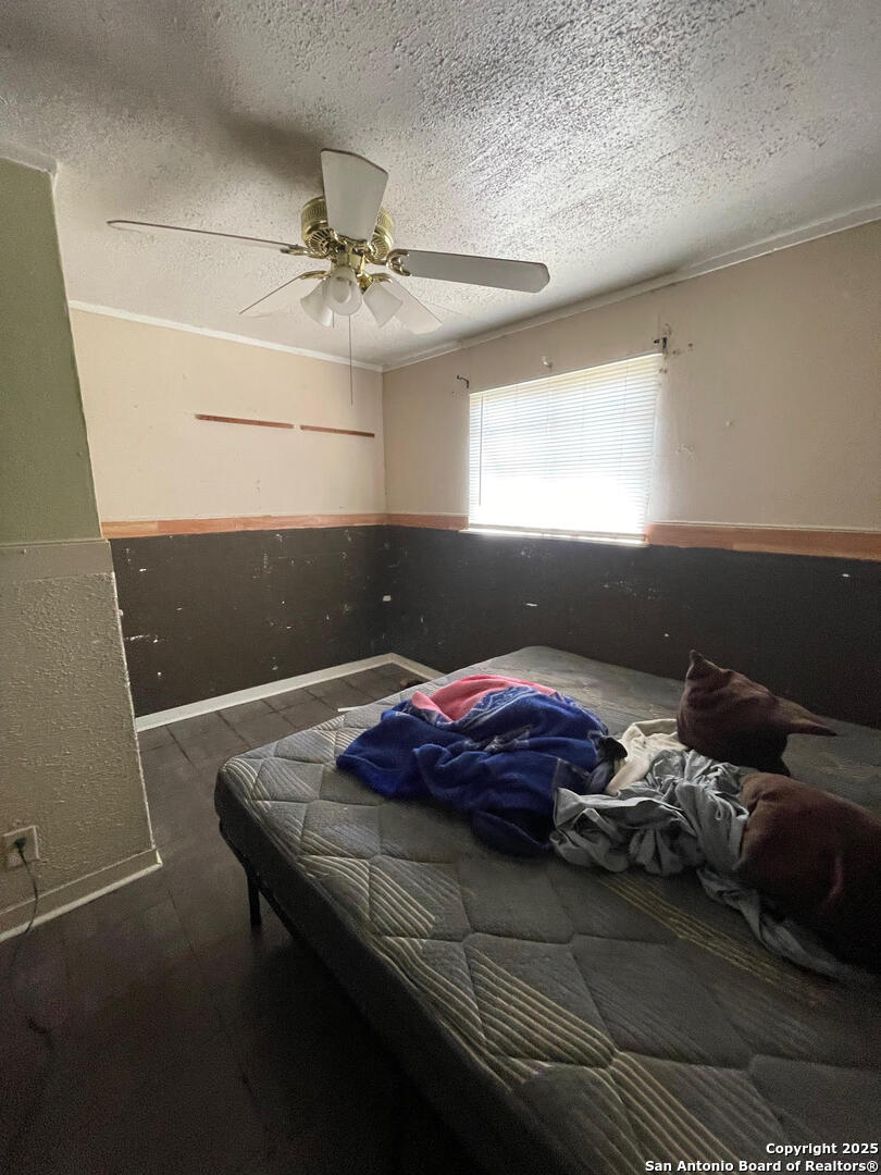 1934 West Ridgewood Court San Antonio, TX 78201 - Photo 17 of 21