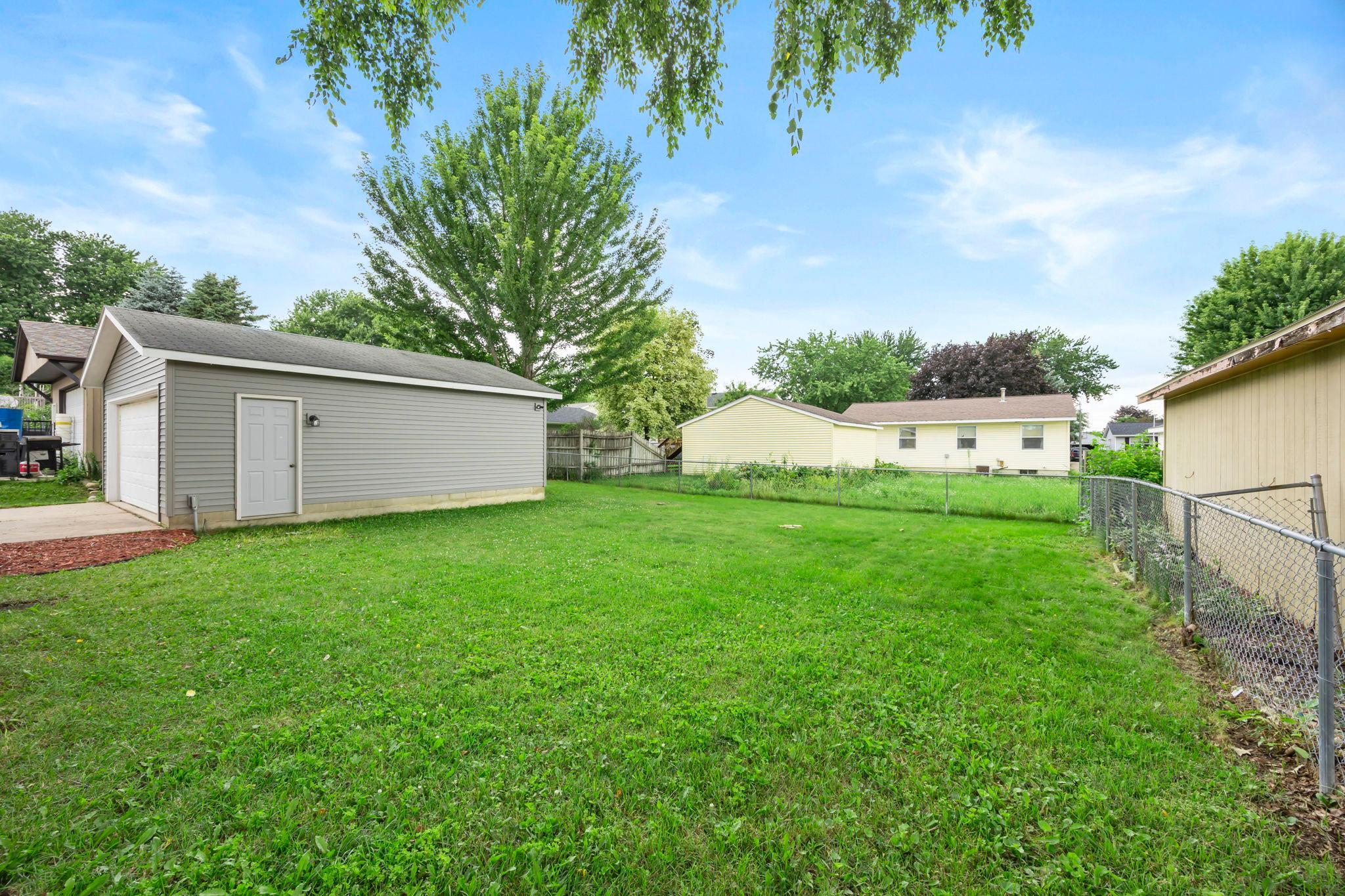 2043 42nd Street Northwest Rochester, MN 55901 - Photo 26 of 30