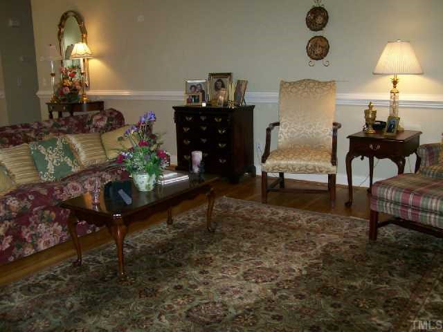 504 Via Las Cruces Circle Raleigh, NC 27615 - Photo 4 of 11 Living Room
