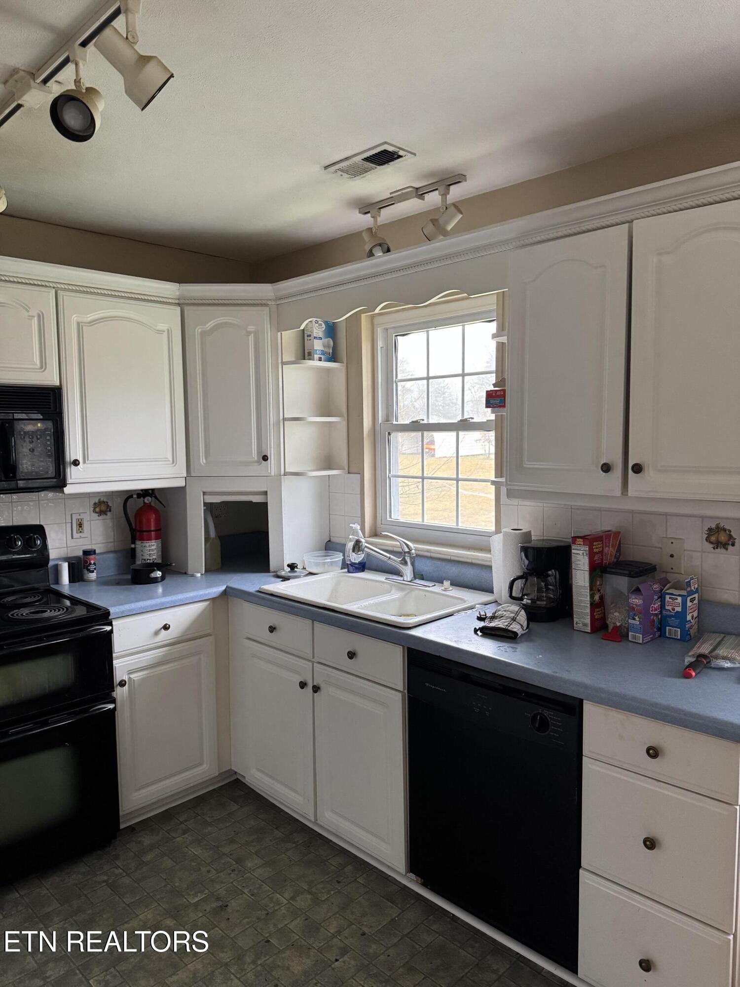 7215 North Ruggles Ferry Pike Knoxville, TN 37924 - Photo 10 of 32 IMG_8493