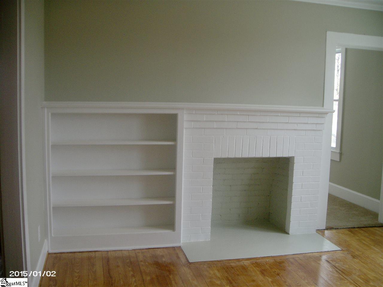228 North Rutherford Road Greer, SC 29651 - Photo 4 of 27