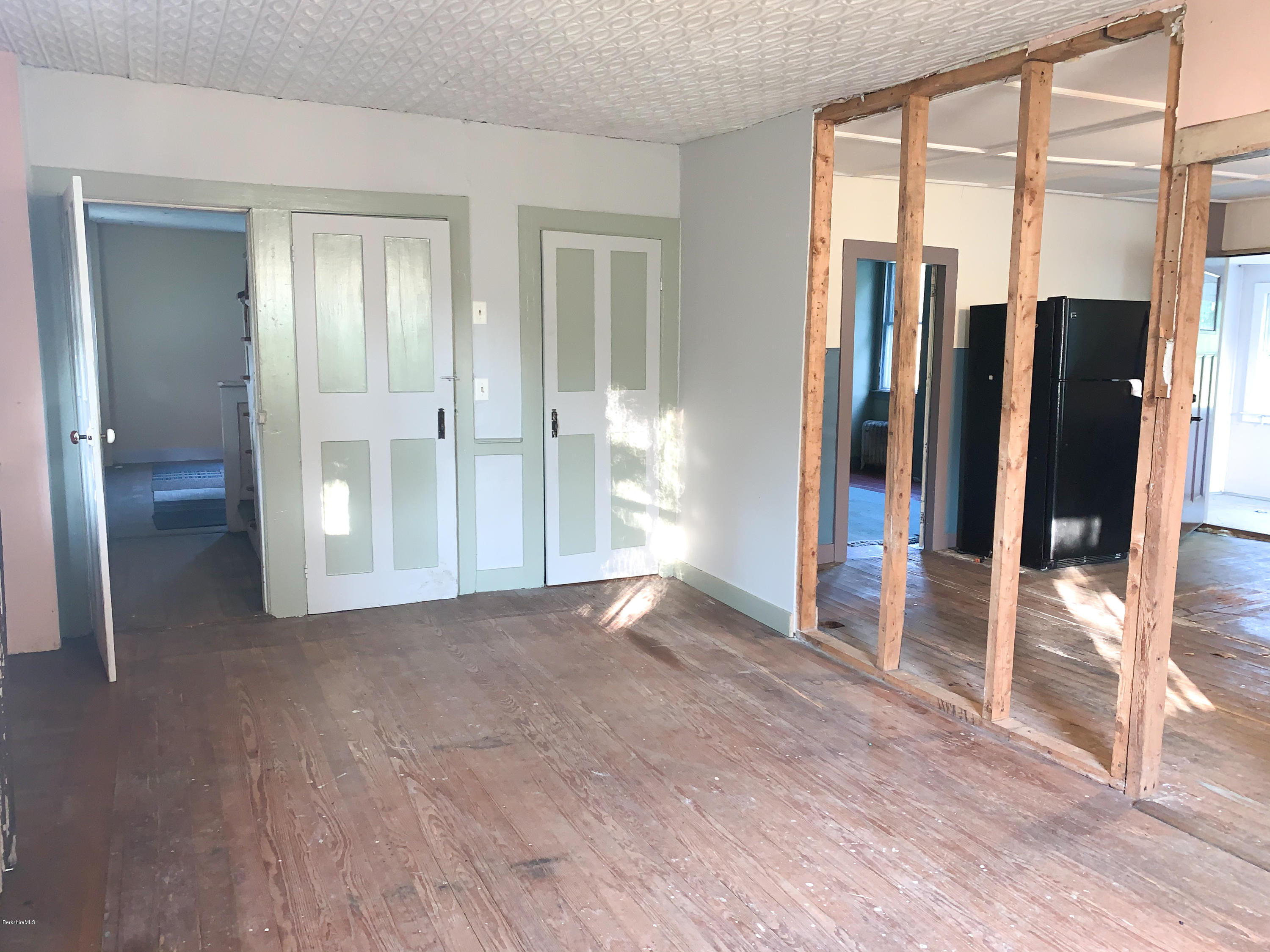 206 Old State Road Lanesborough, MA 01237 - Photo 16 of 56 Dining room