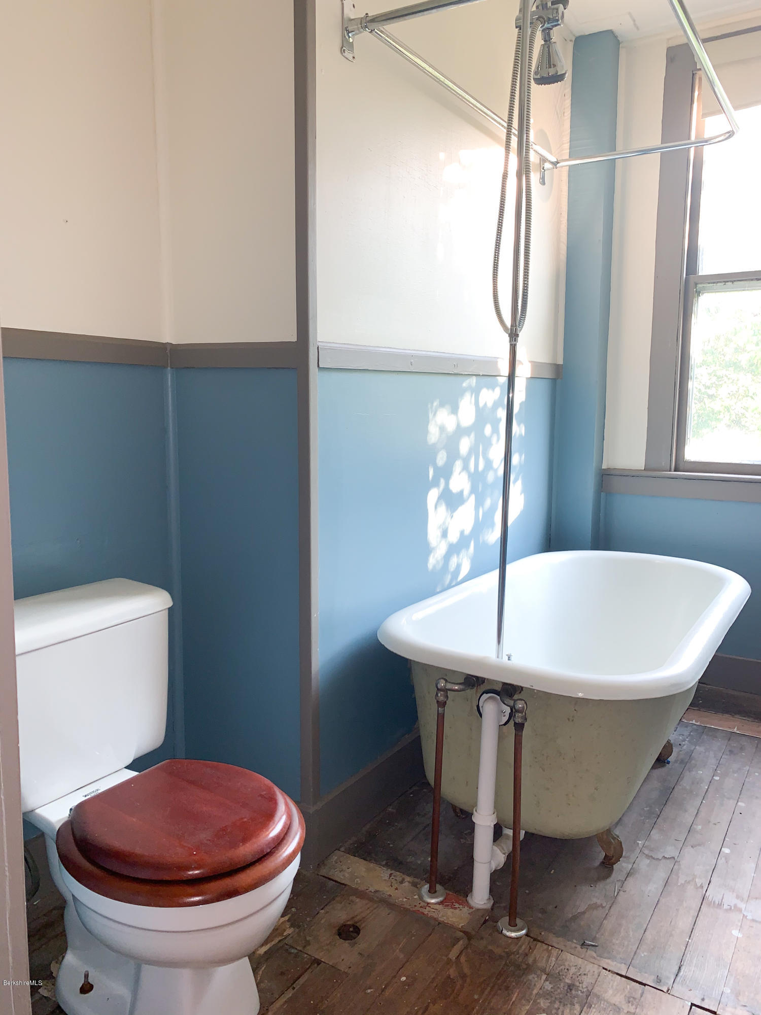 206 Old State Road Lanesborough, MA 01237 - Photo 18 of 56 Full bath