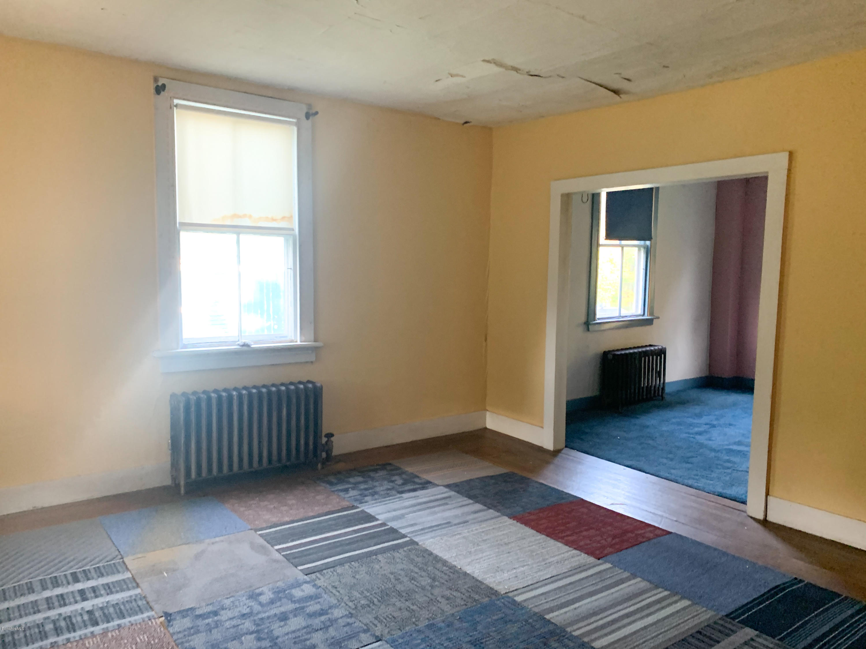 206 Old State Road Lanesborough, MA 01237 - Photo 27 of 56 Living room