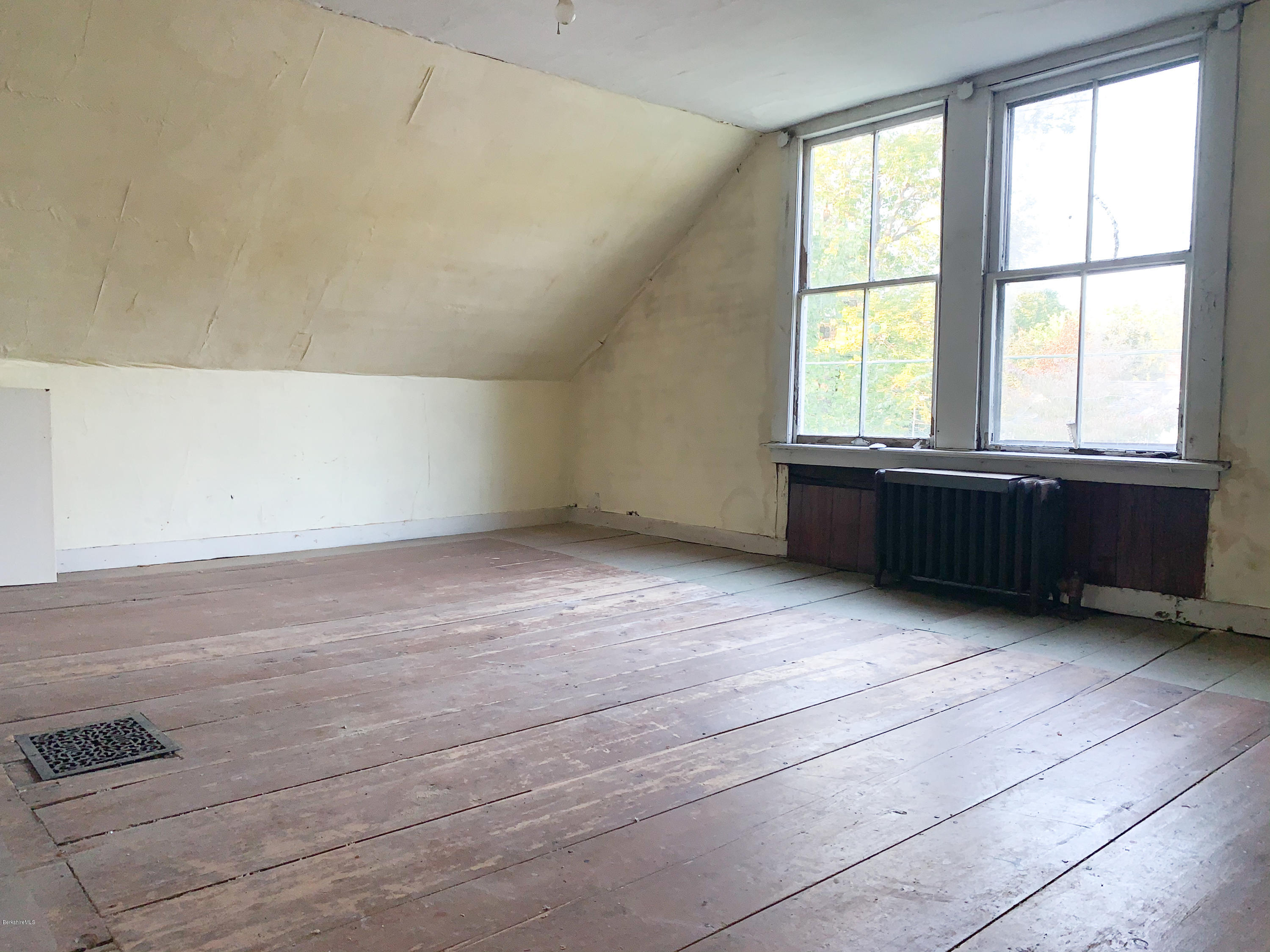 206 Old State Road Lanesborough, MA 01237 - Photo 31 of 56 Bedroom
