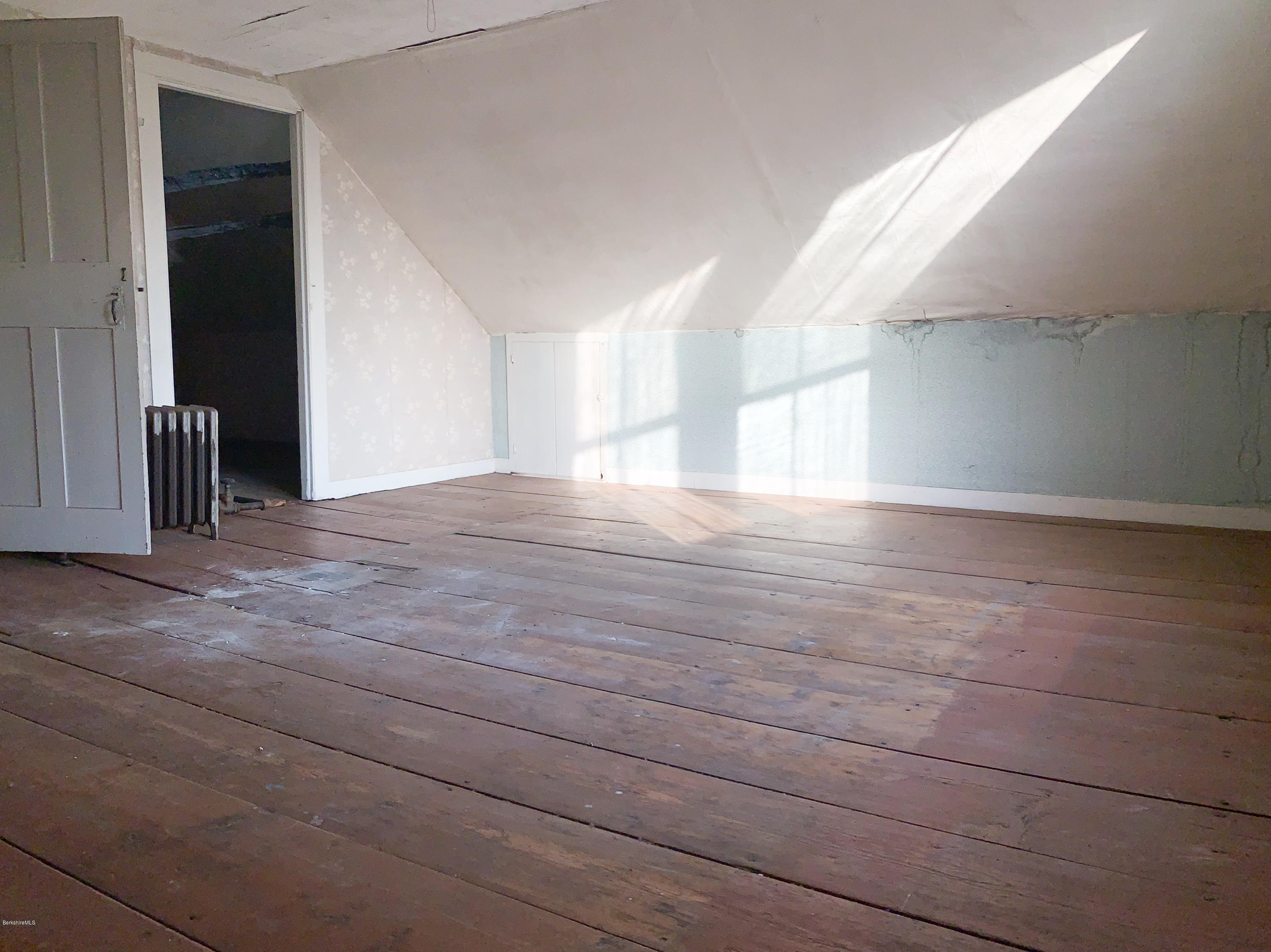 206 Old State Road Lanesborough, MA 01237 - Photo 33 of 56 Bedroom