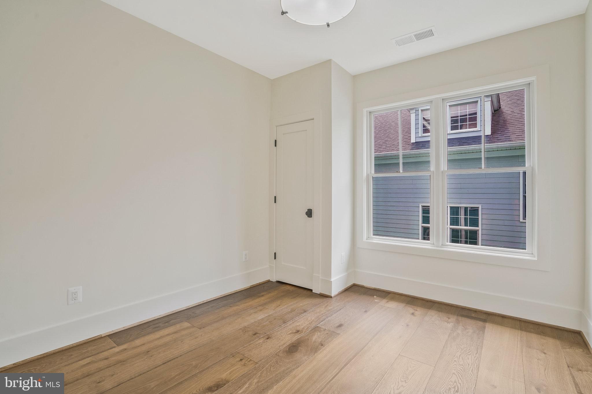 4830 33rd Road North Arlington, VA 22207 - Photo 54 of 93 Fourth Bedroom