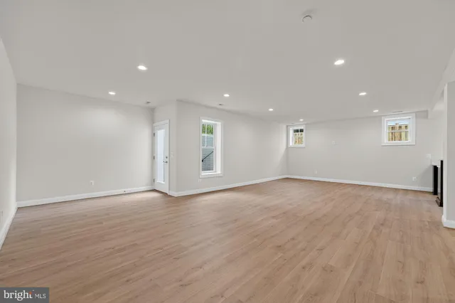 $2,299,900 | 505 Hillcrest Drive Southwest, Vienna, VA 22180