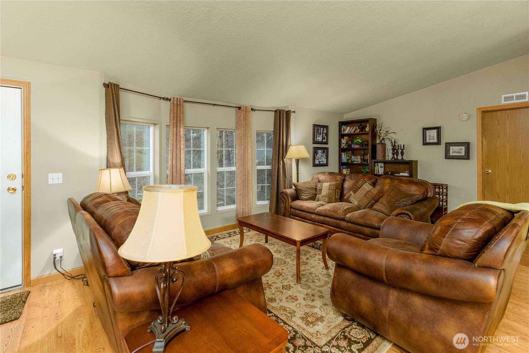 1317 Crescent Beach Road Port Angeles, WA 98363 - Photo 8 of 30 Gallery Image 8