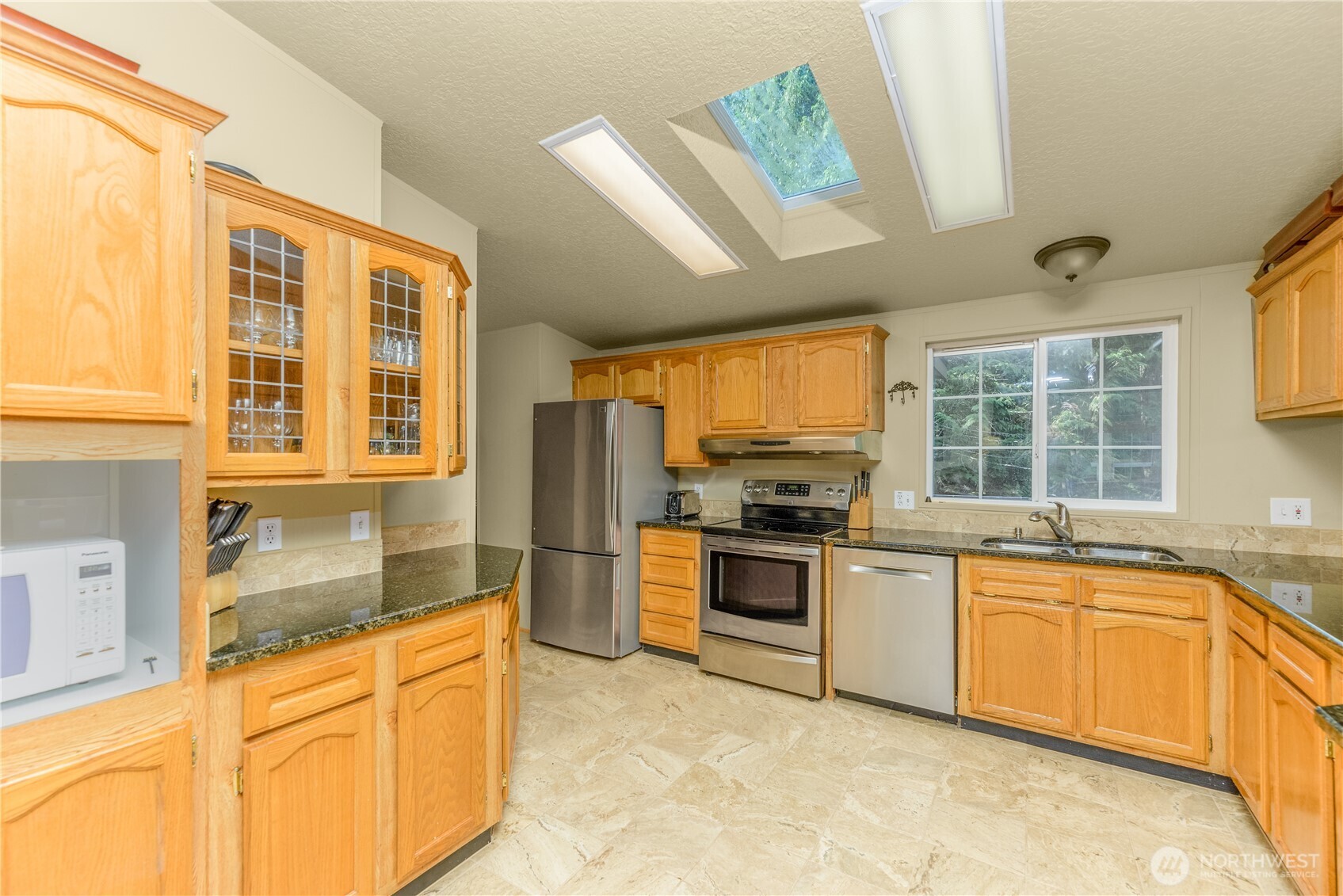 1317 Crescent Beach Road Port Angeles, WA 98363 - Photo 9 of 30 Gallery Image 9