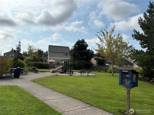 a view of a tennis court