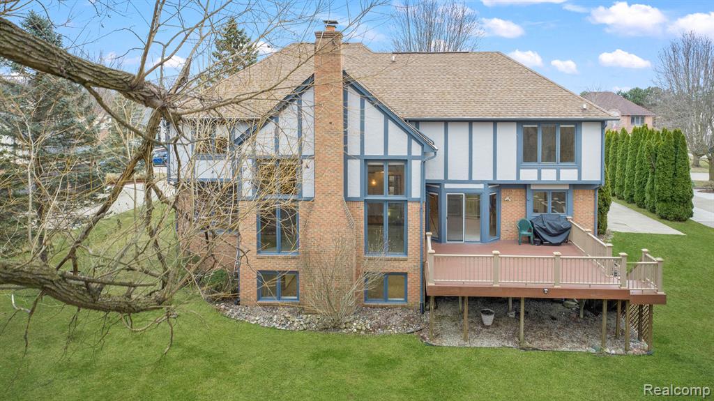 1384 Lakeview Drive Rochester Hills, MI 48306 - Photo 7 of 65