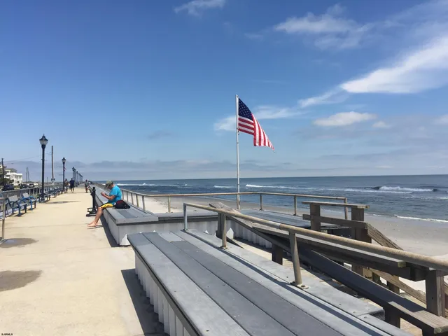 a view of balcony with city view