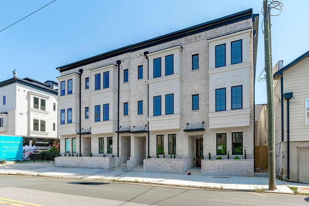 617 South West Street Raleigh, NC 27601 - Photo 34 of 44 a front view of a building with street
