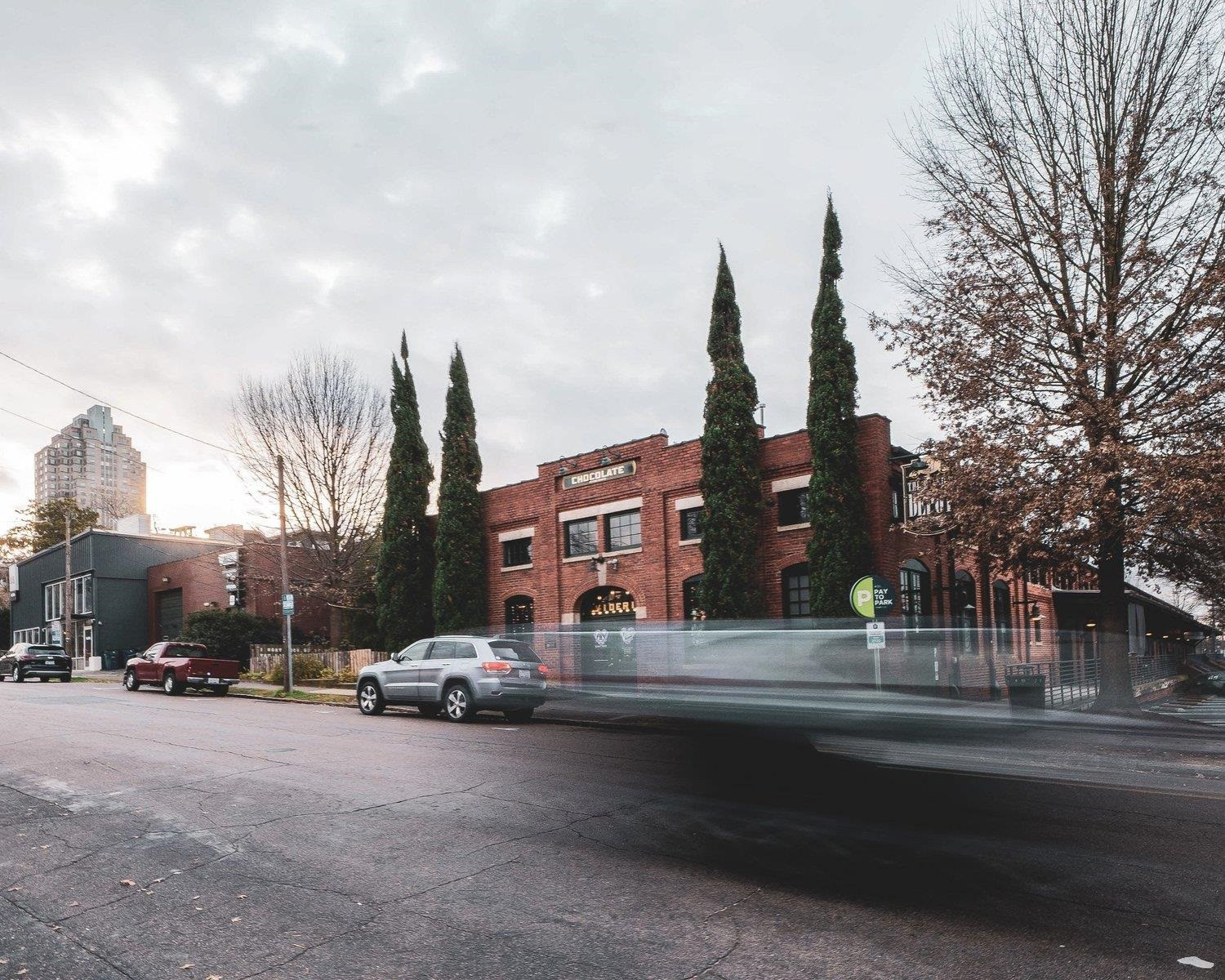 617 South West Street Raleigh, NC 27601 - Photo 41 of 44 a view of road with card